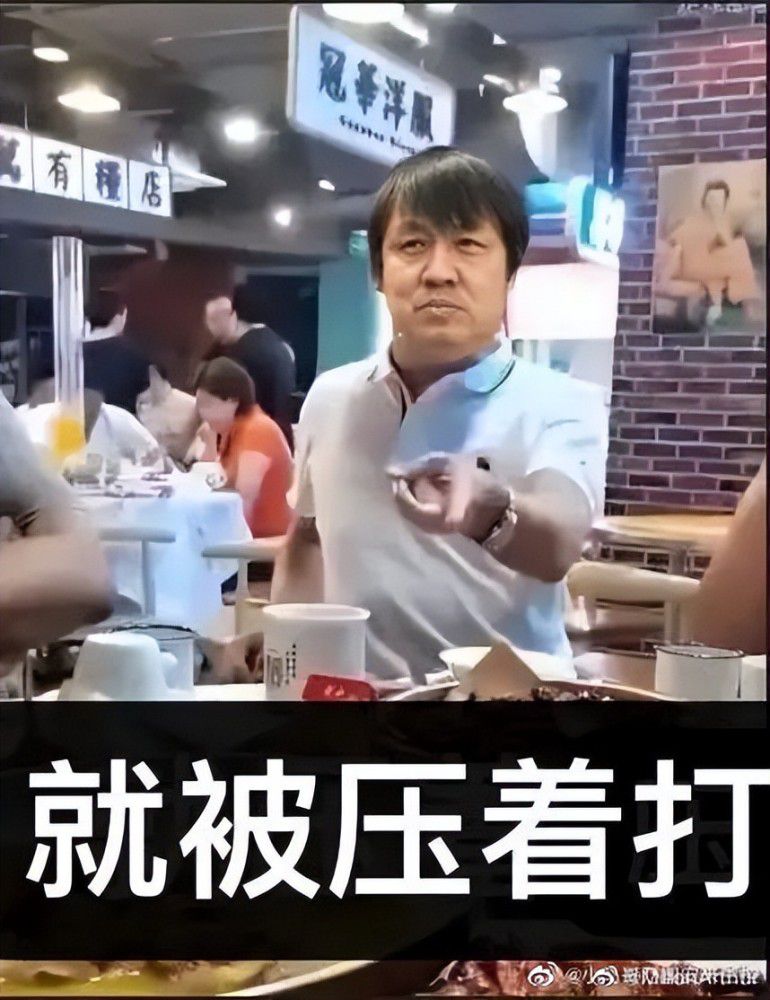 库伊拉是迪士尼1961年经典动画片《101忠狗》的反派角色，库伊拉这个角色估计是最招动物保护协会丢臭鸡蛋的人，她是狗狗主人的一个老同学，绞尽脑汁想要将所有小狗偷来剥下皮毛做大衣
